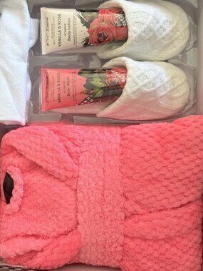 BETSEY JOHNSON Home-Spa Selfcare 5pc Set Robe Body Wash Lotion Slippers Hair Wra
